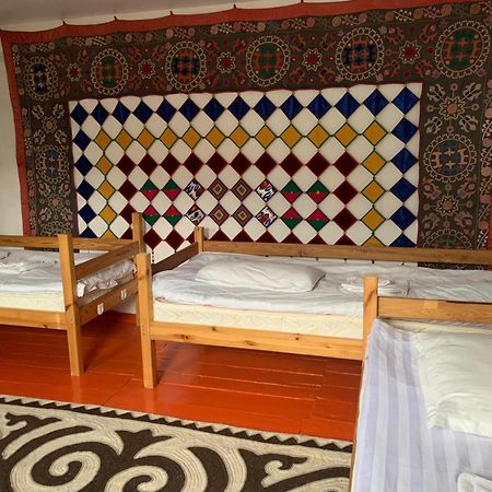 Naryn Guest House Extérieur photo