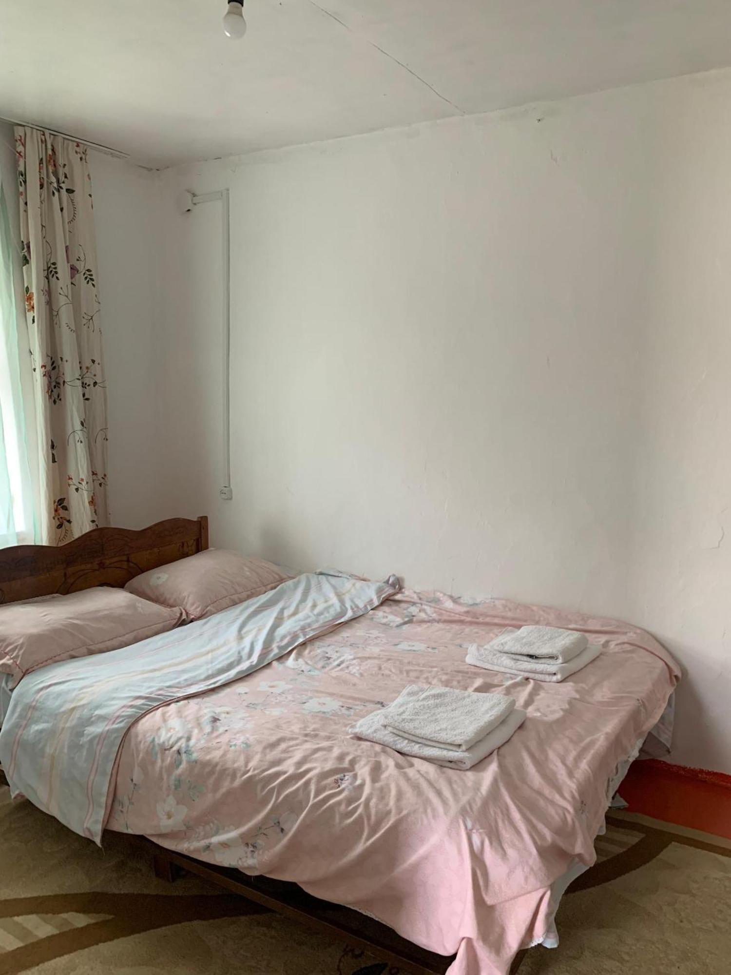 Naryn Guest House Extérieur photo