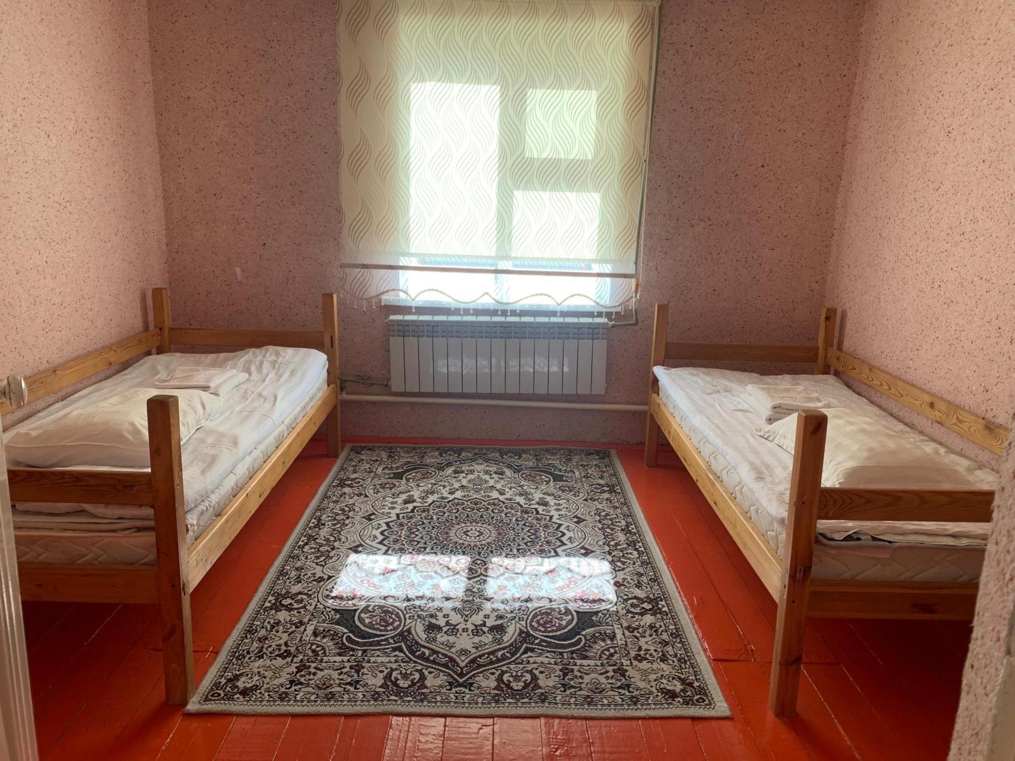 Naryn Guest House Extérieur photo